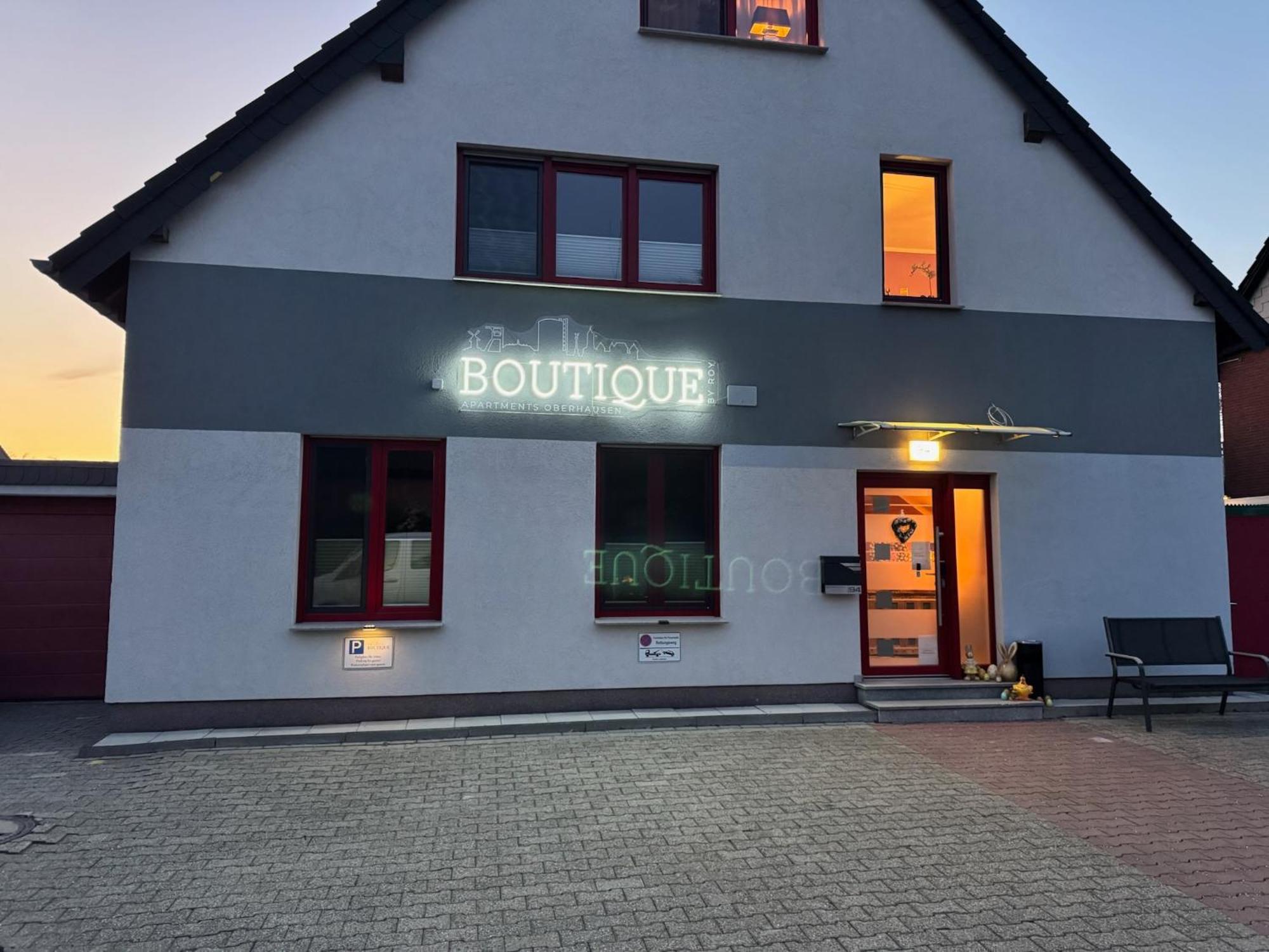 Boutique By Roy Apartment